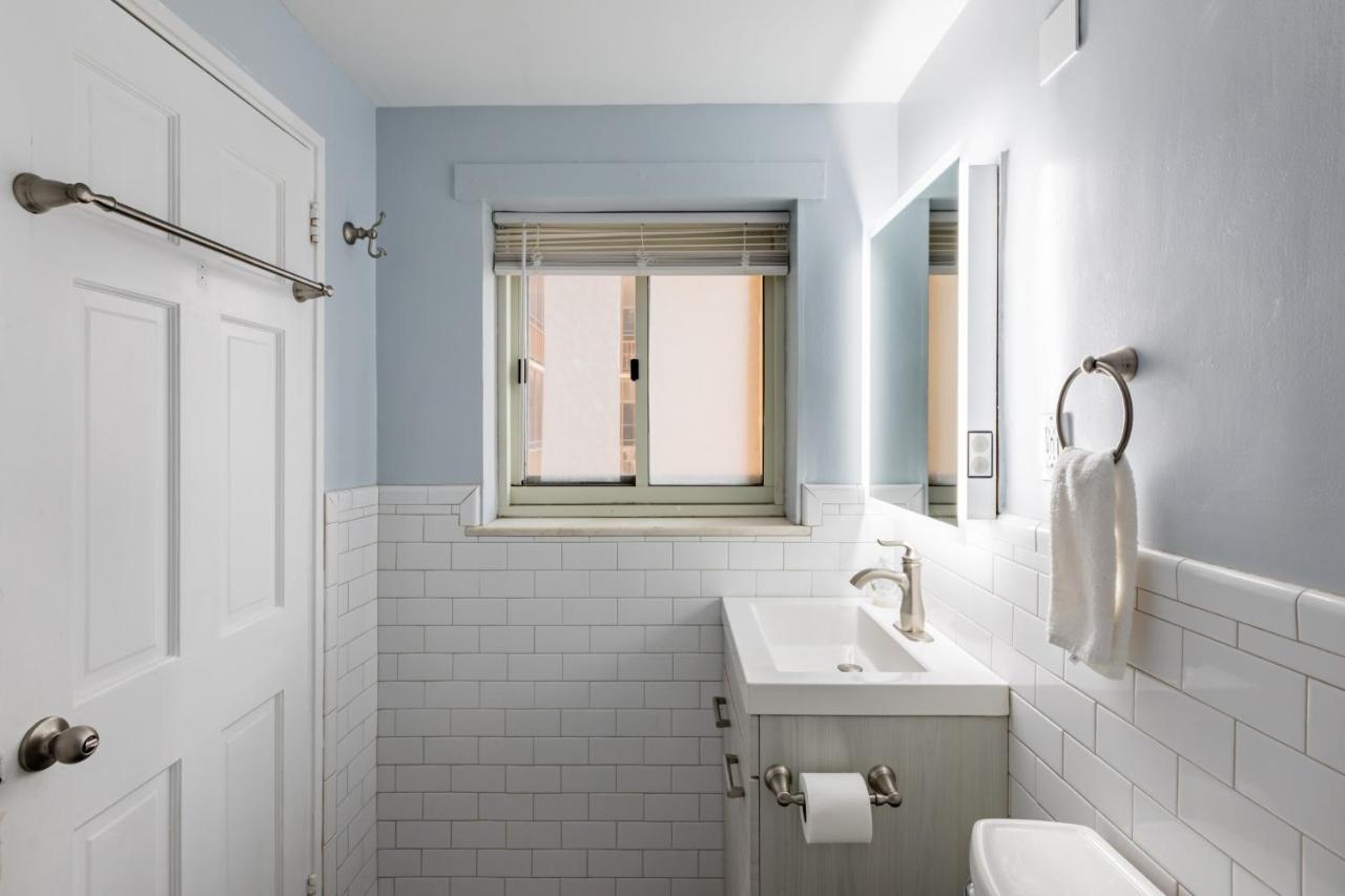 Rare 2 Bed 2 Bath Downtown Condo Near Aquarium Атланта Экстерьер фото